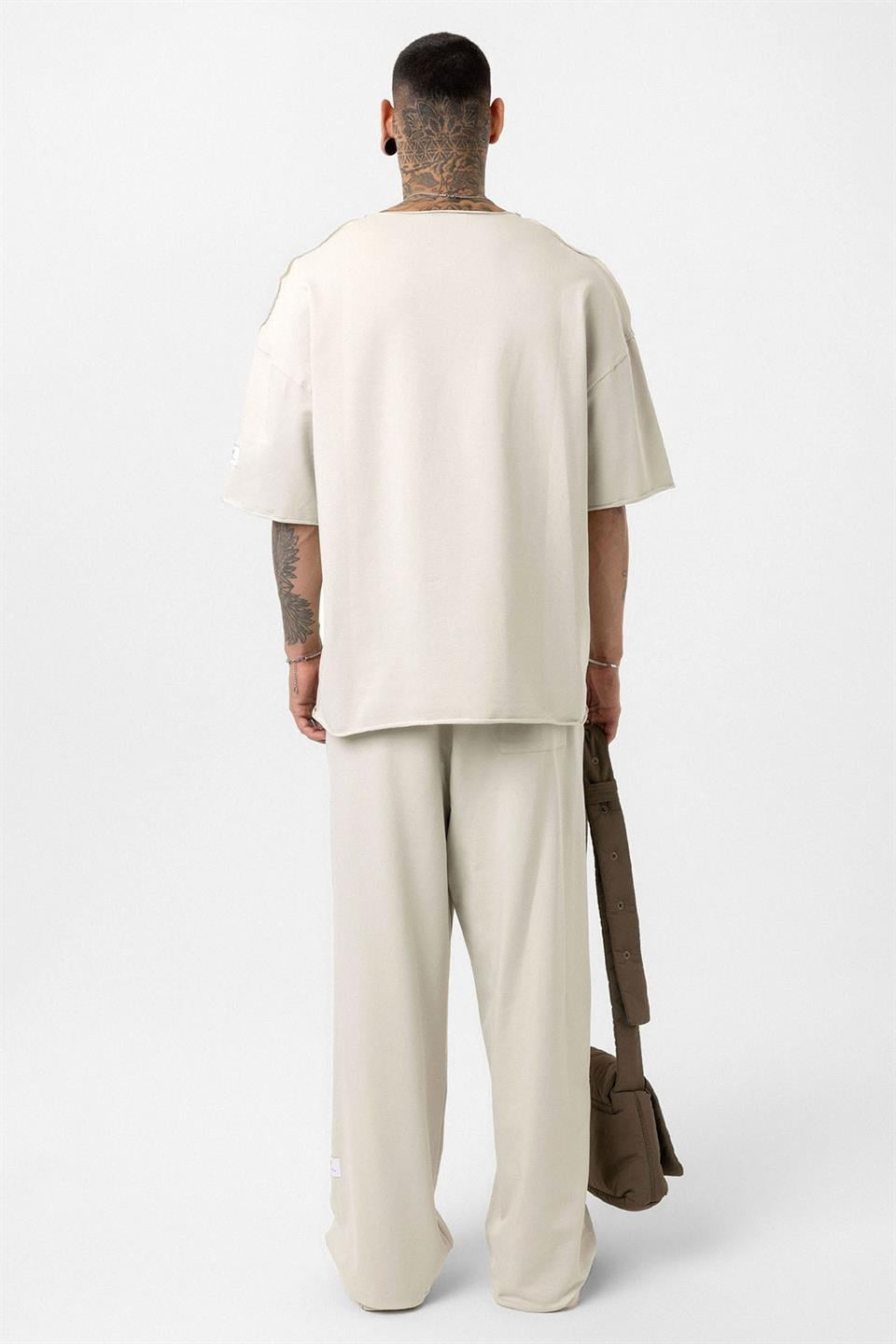 Label: Detailed Oversized Sweatsuit Set