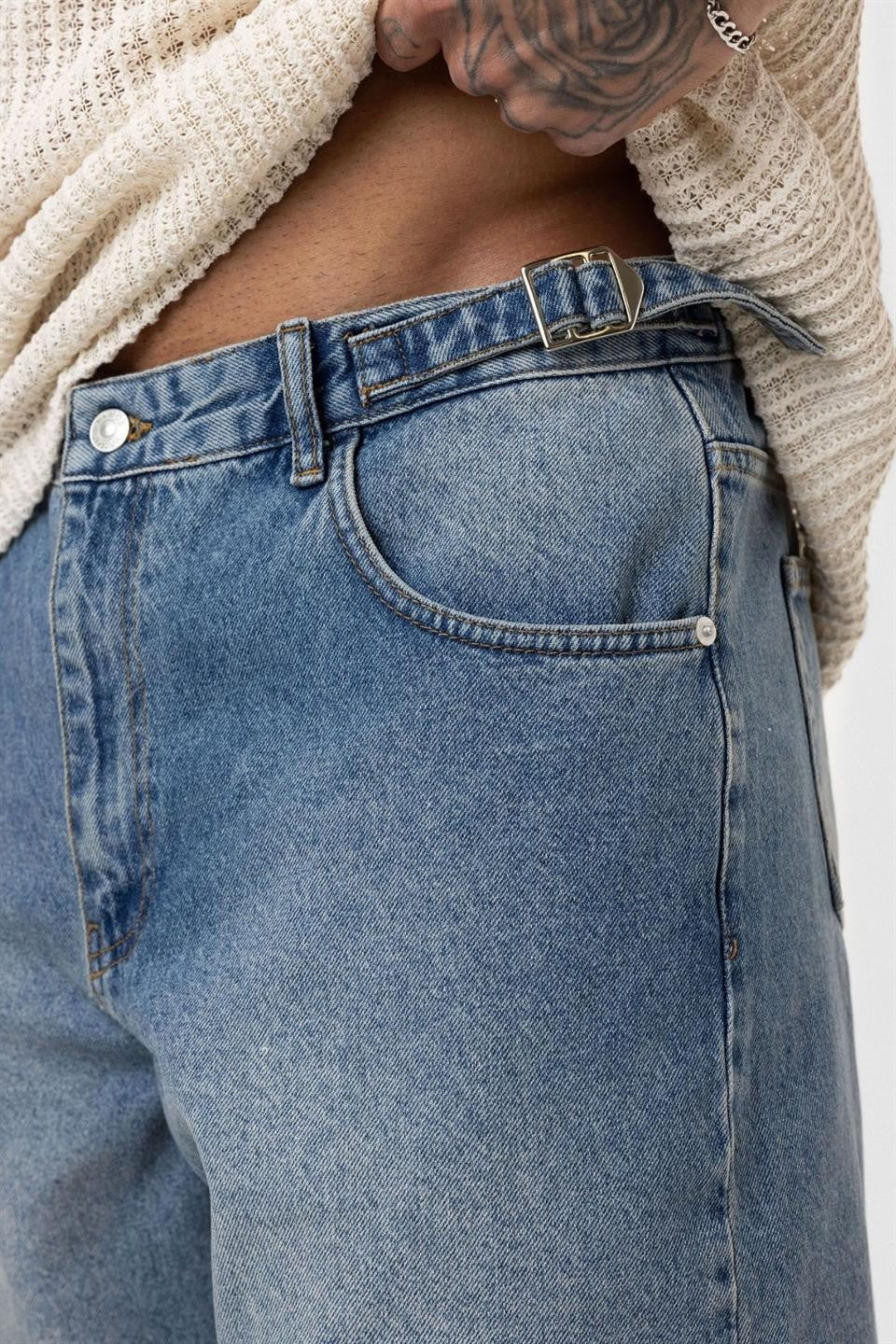 Relaxed-Fit Jeans