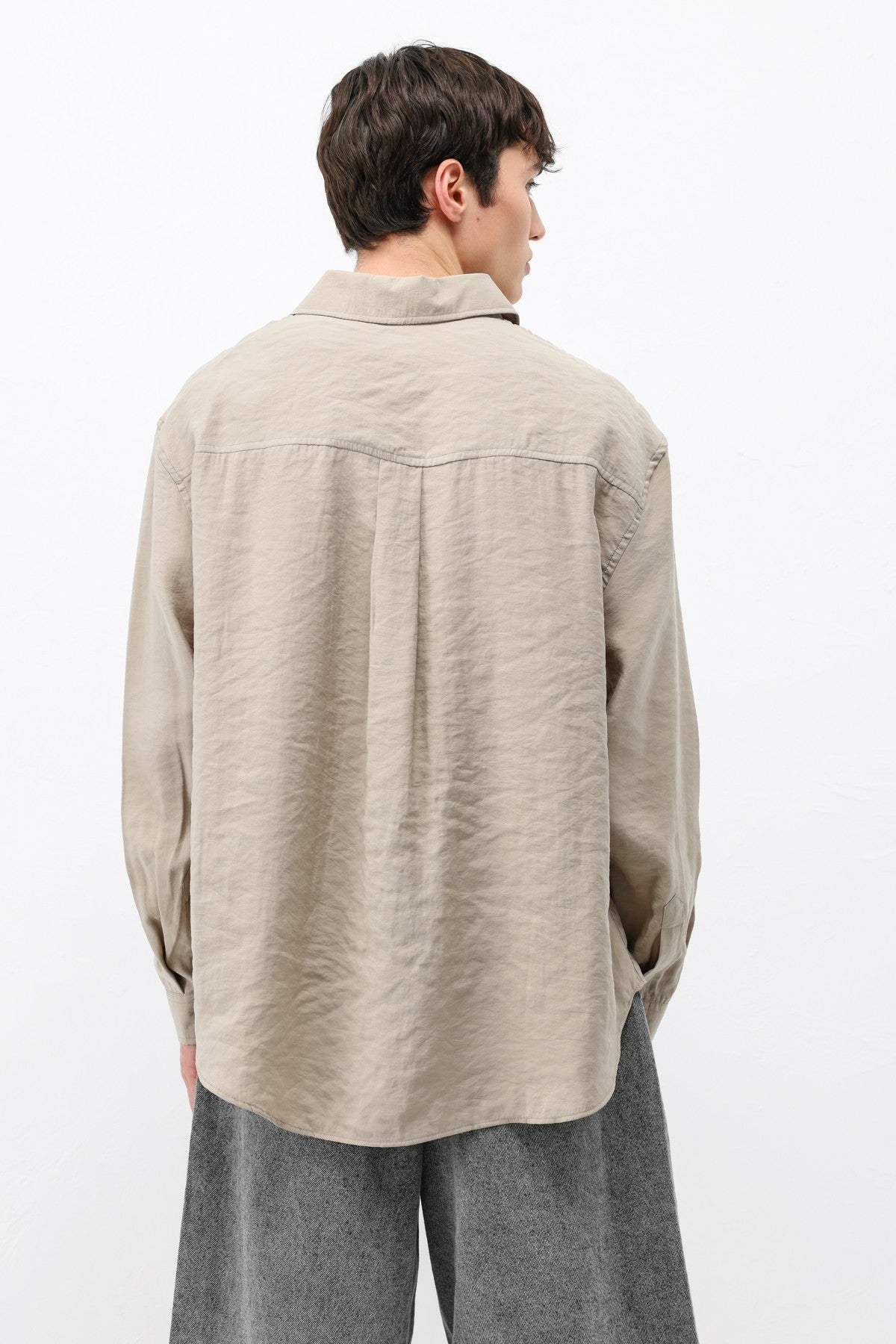 Oversized Shirt with Pockets Made of Modal Fabric