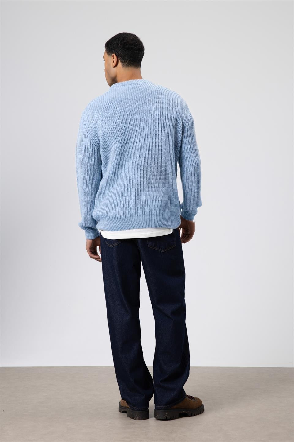 Oversized Crew-Neck Sweater V60-10