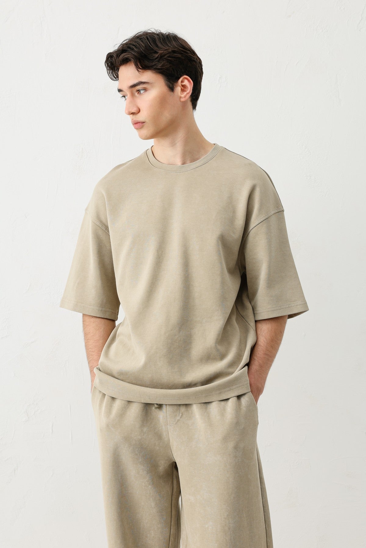 Short-Sleeved, Washed Oversized T-Shirt