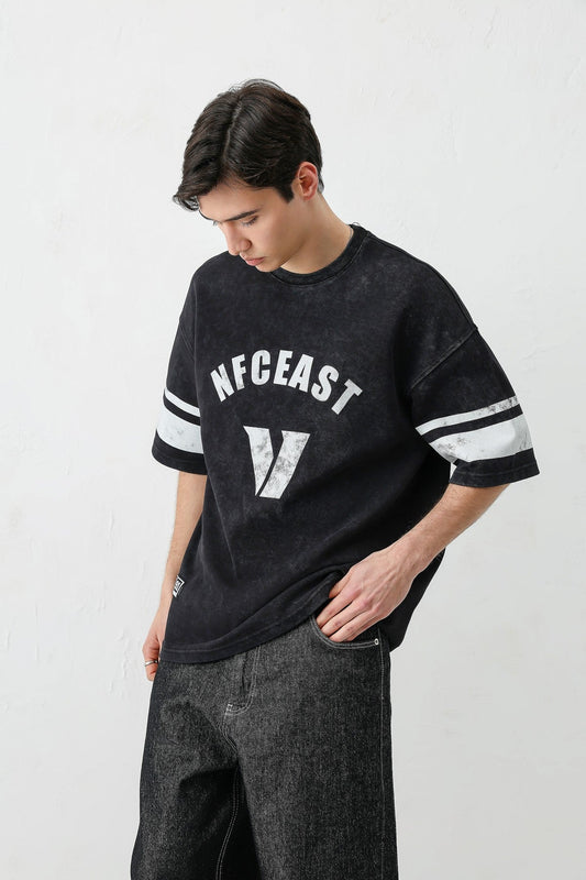 Oversized T-Shirt with V-Print and Sleeve Details