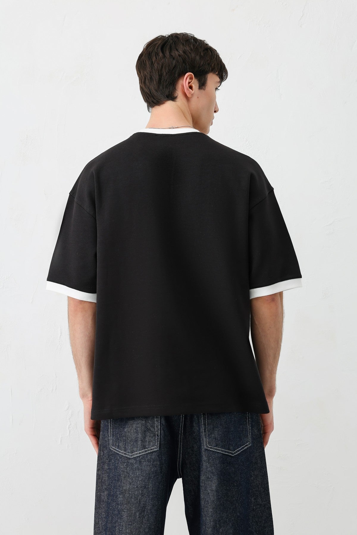 Short-Sleeved Oversized T-Shirt with Pockets