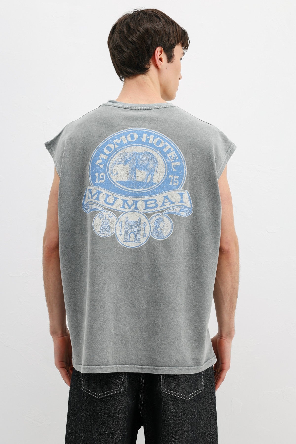 Printed Sleeveless Oversized T-Shirt