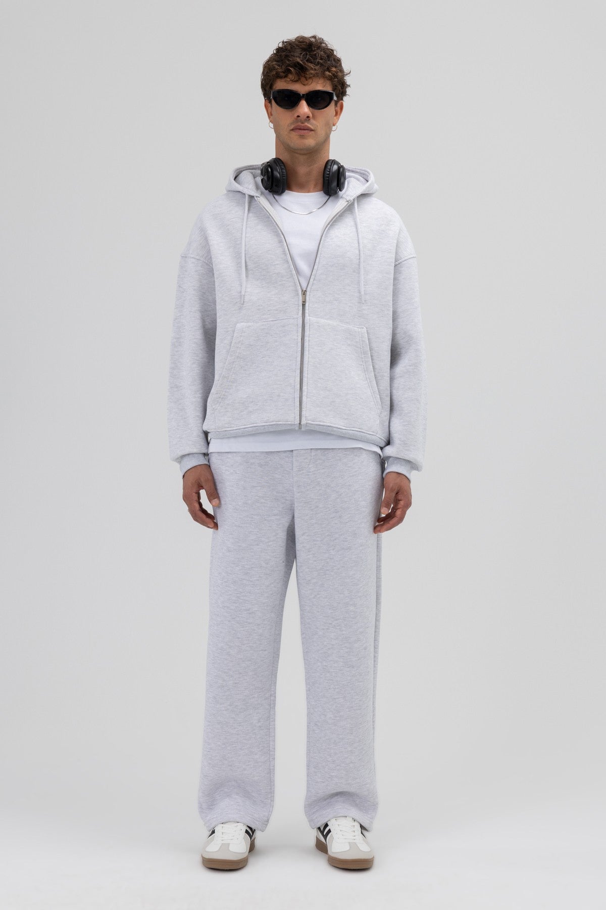 Basic Oversized Hooded Sweatshirt with Zipper