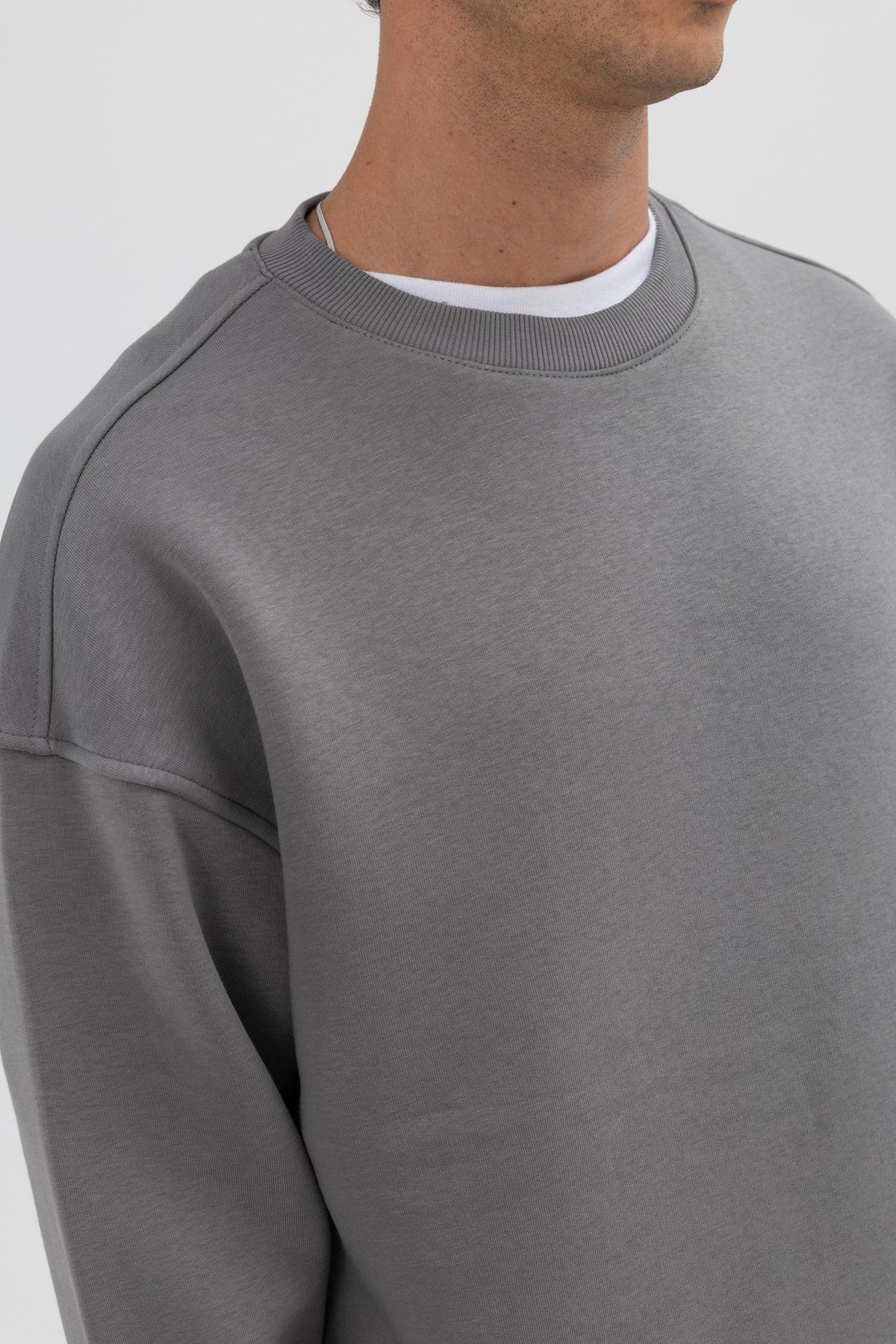 Basic Crew Neck Oversized Sweatshirt