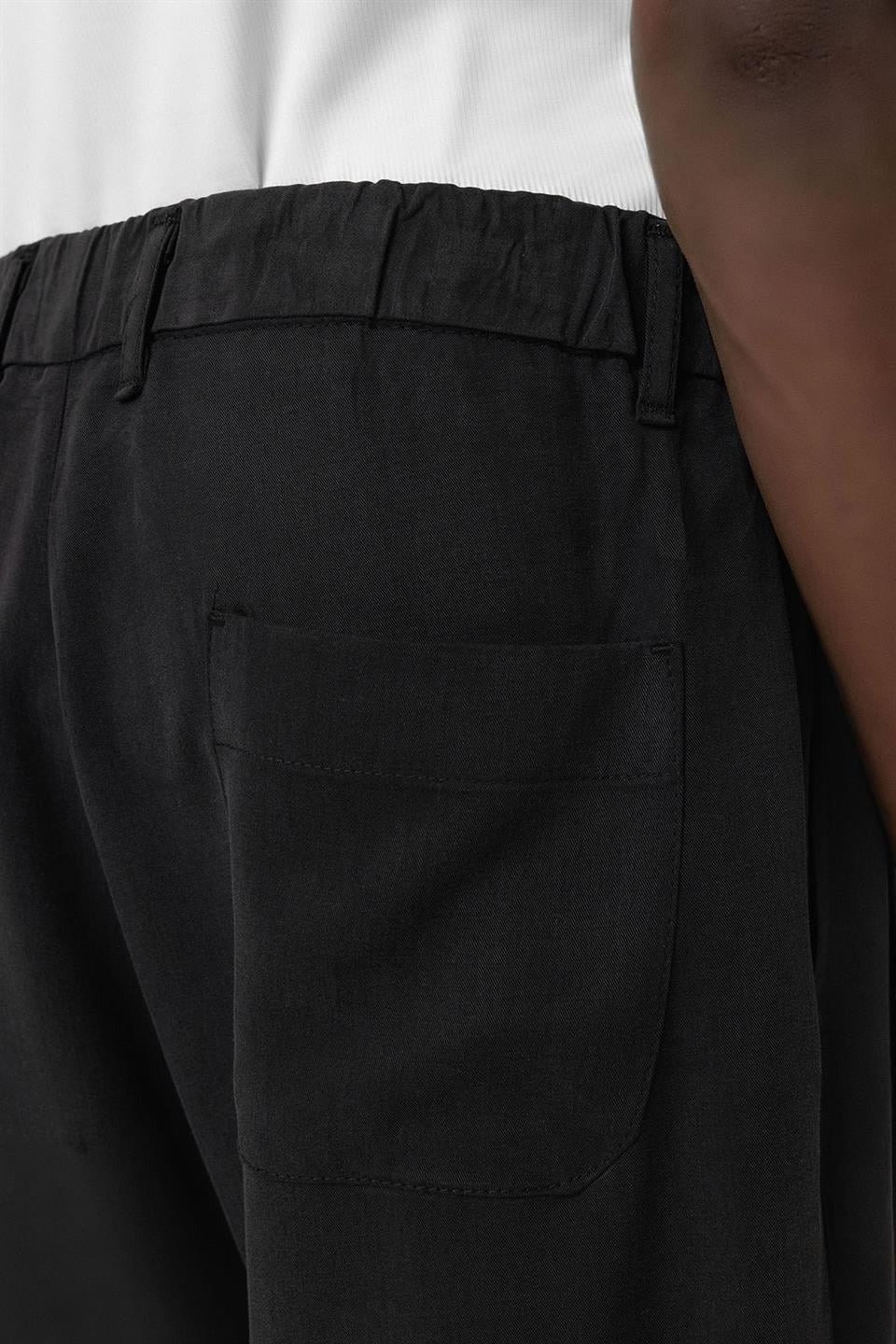 Relaxed-Fit Fabric Pants