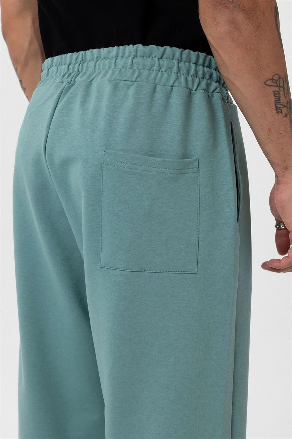 Basic Oversized Sweatsuit Set with Elastic Cuffs