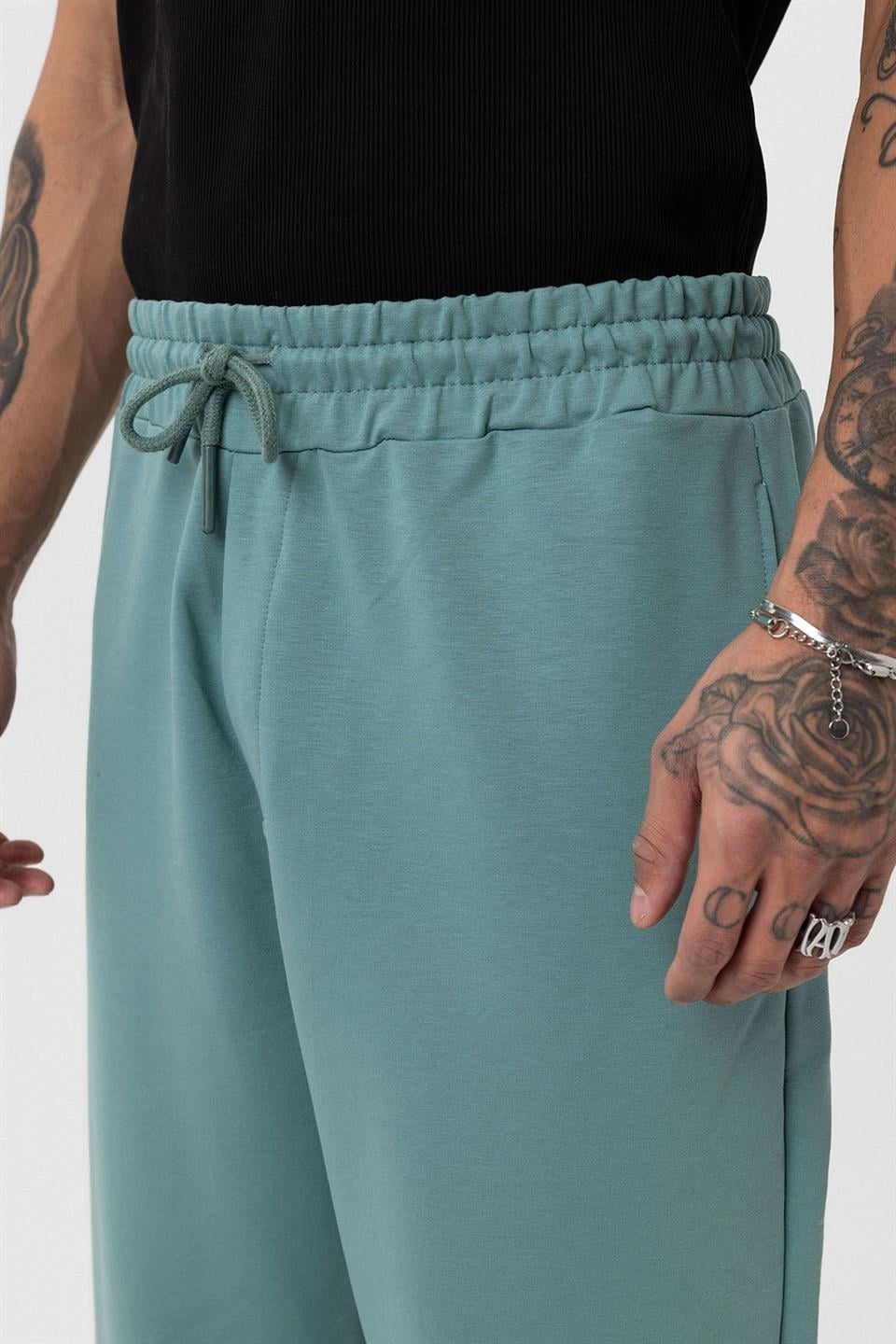 Basic Oversized Sweatsuit Set with Elastic Cuffs