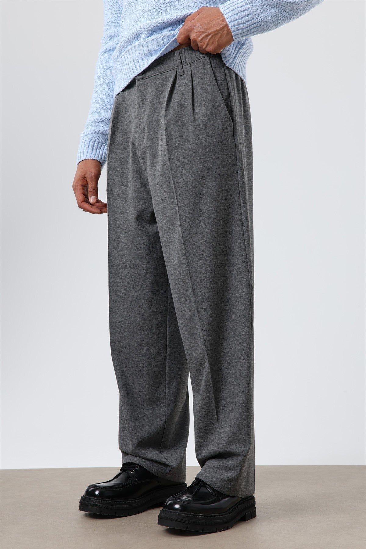 Baggy-Fit Fabric Pants