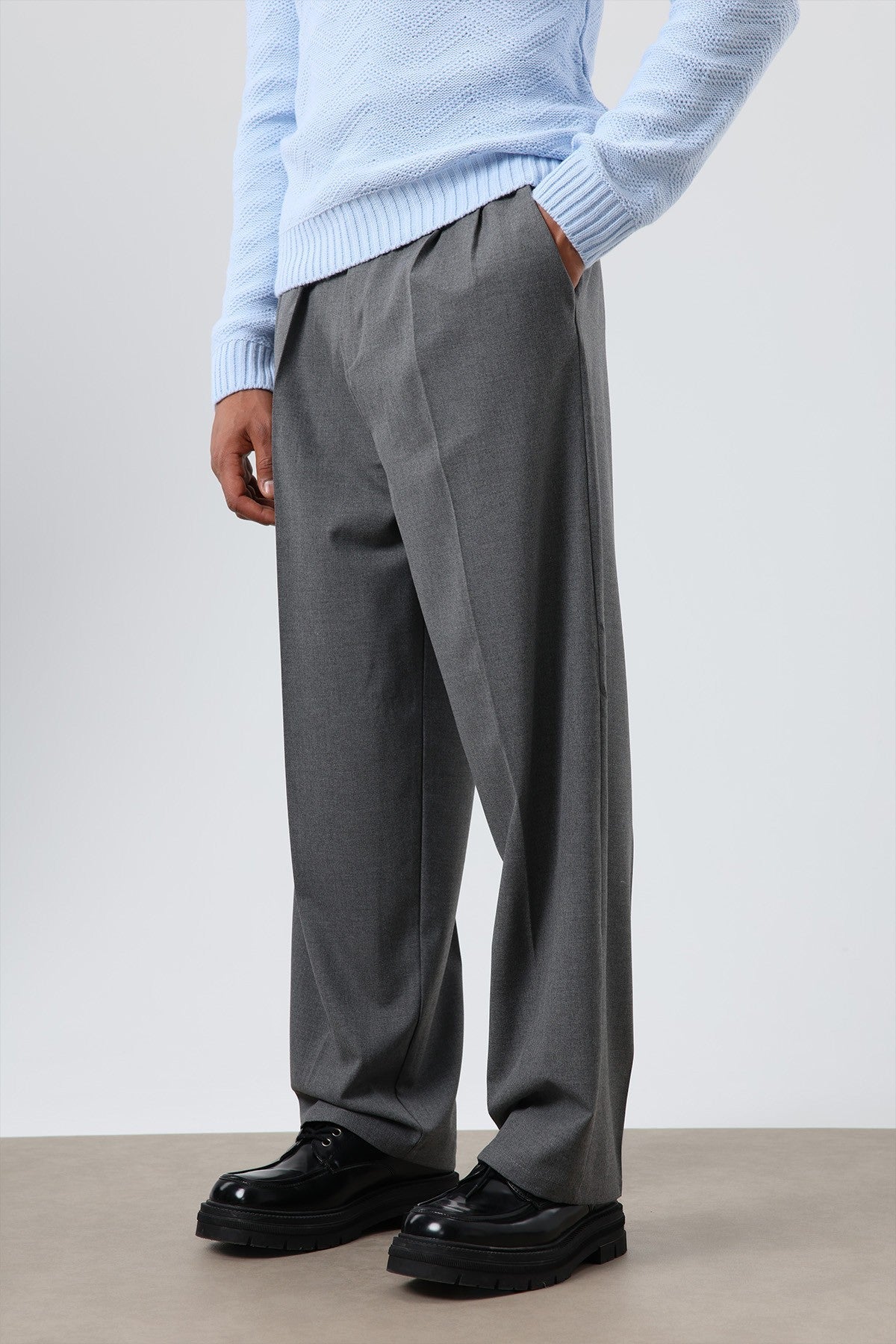 Baggy-Fit Fabric Pants