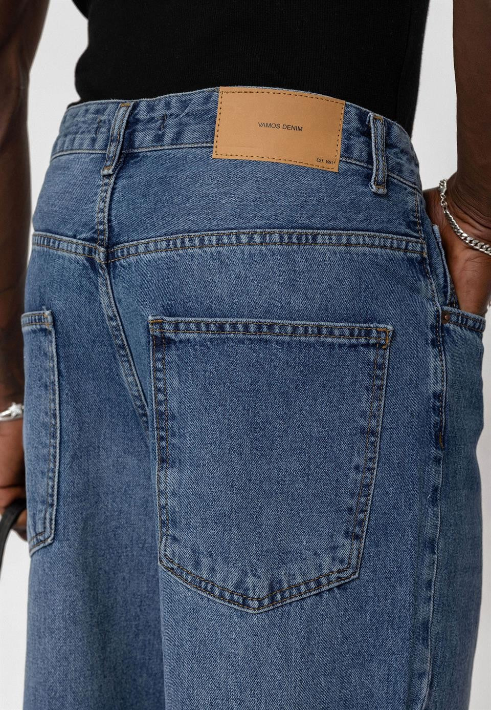 Baggy-Fit Jeans