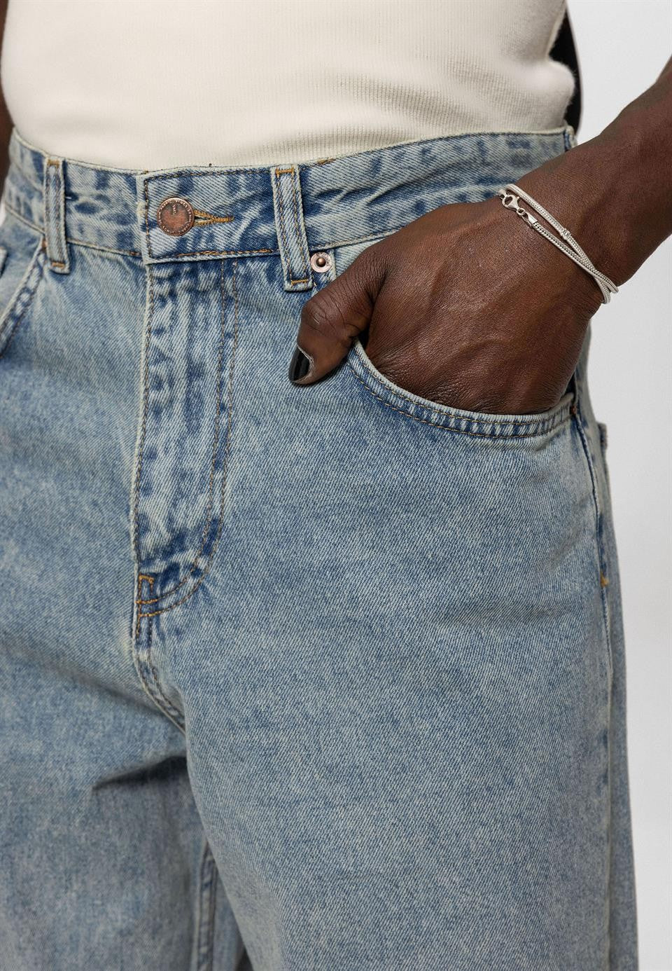 Baggy-Fit Jeans