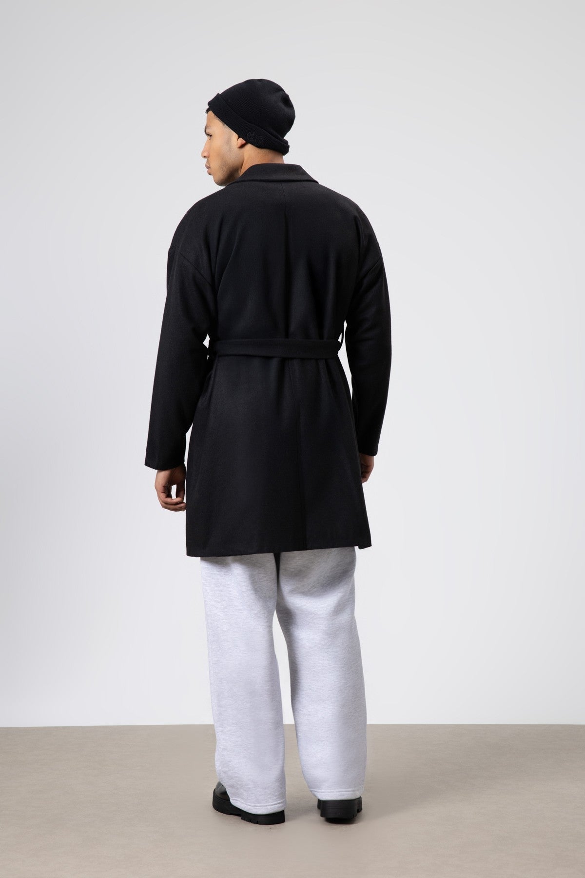 Oversized Arched Cashmere Coat