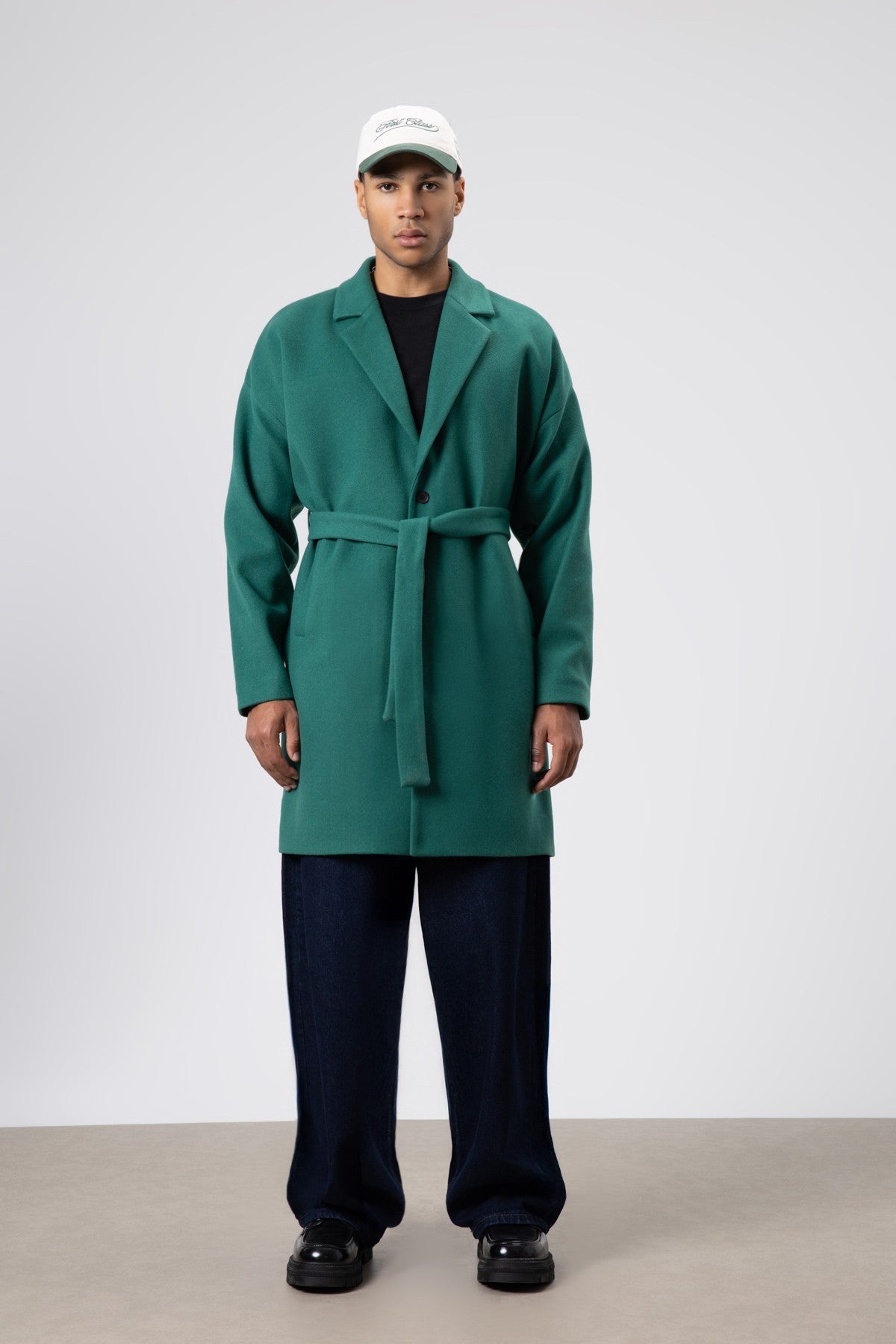 Oversized Arched Cashmere Coat