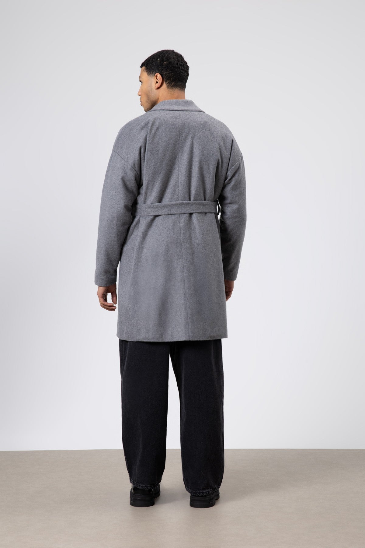 Oversized Arched Cashmere Coat