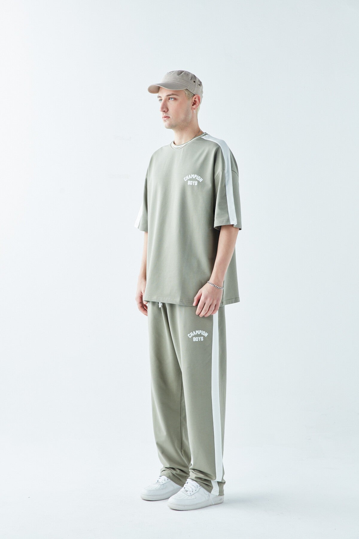 Champion Boys Printed Oversized Sweatsuit Set