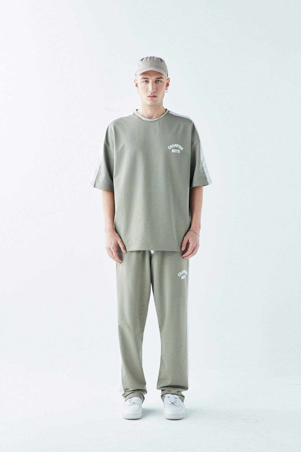 Champion Boys Printed Oversized Sweatsuit Set