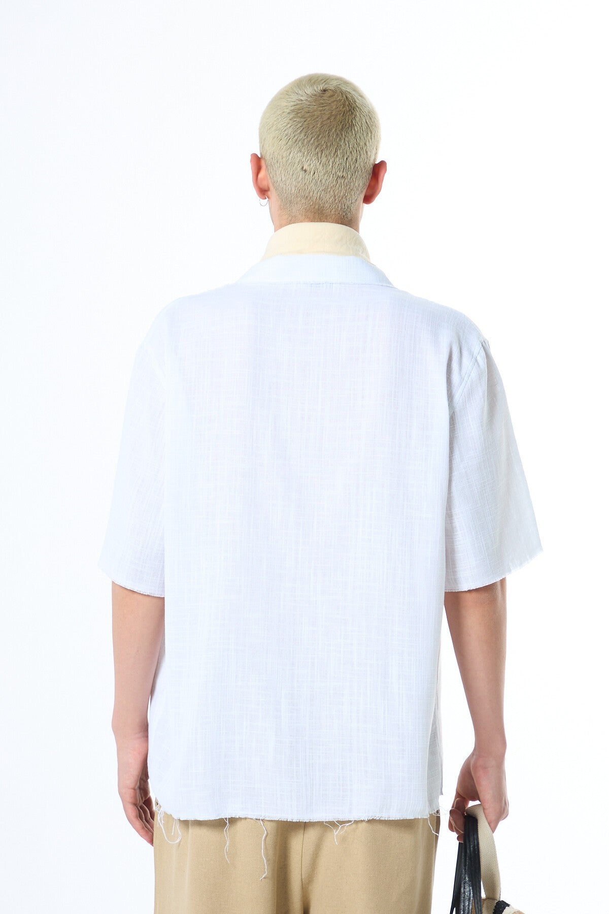 Seamless, Short-Sleeved, Pocketless, Oversized Linen Shirt