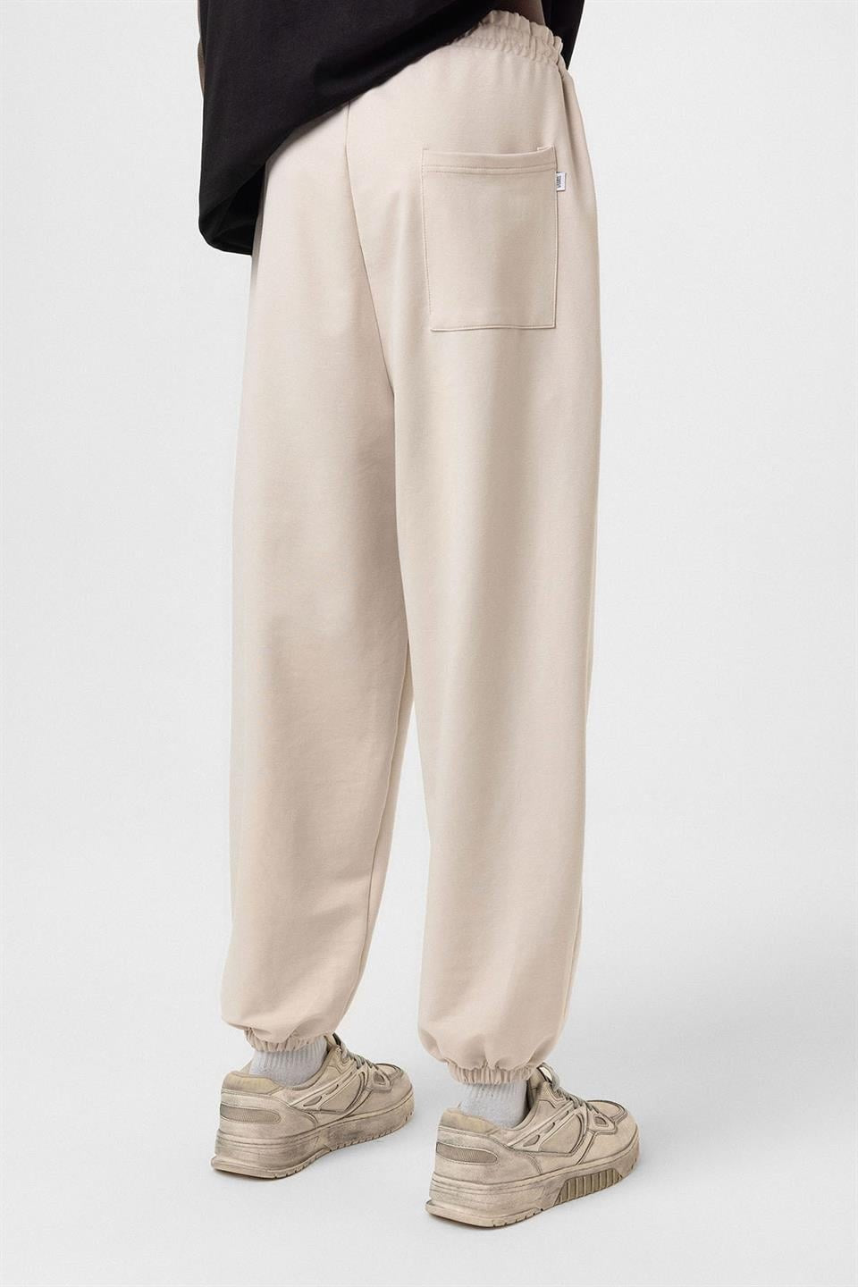 Basic Oversized Sweatpants with Elastic Cuffs