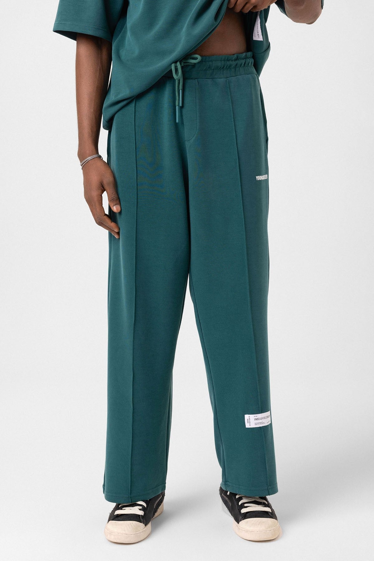 Label: Detailed Oversized Modal Fabric Sweatsuit Set