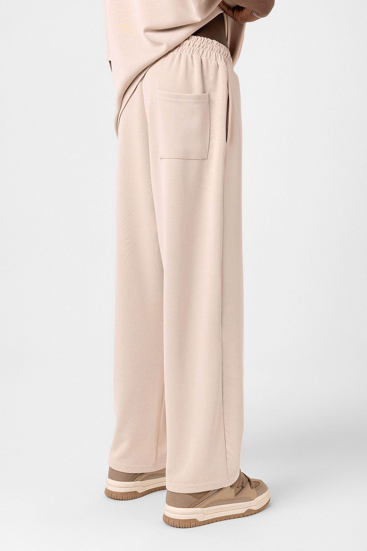 Label: Detailed Oversized Modal Fabric Sweatsuit Set