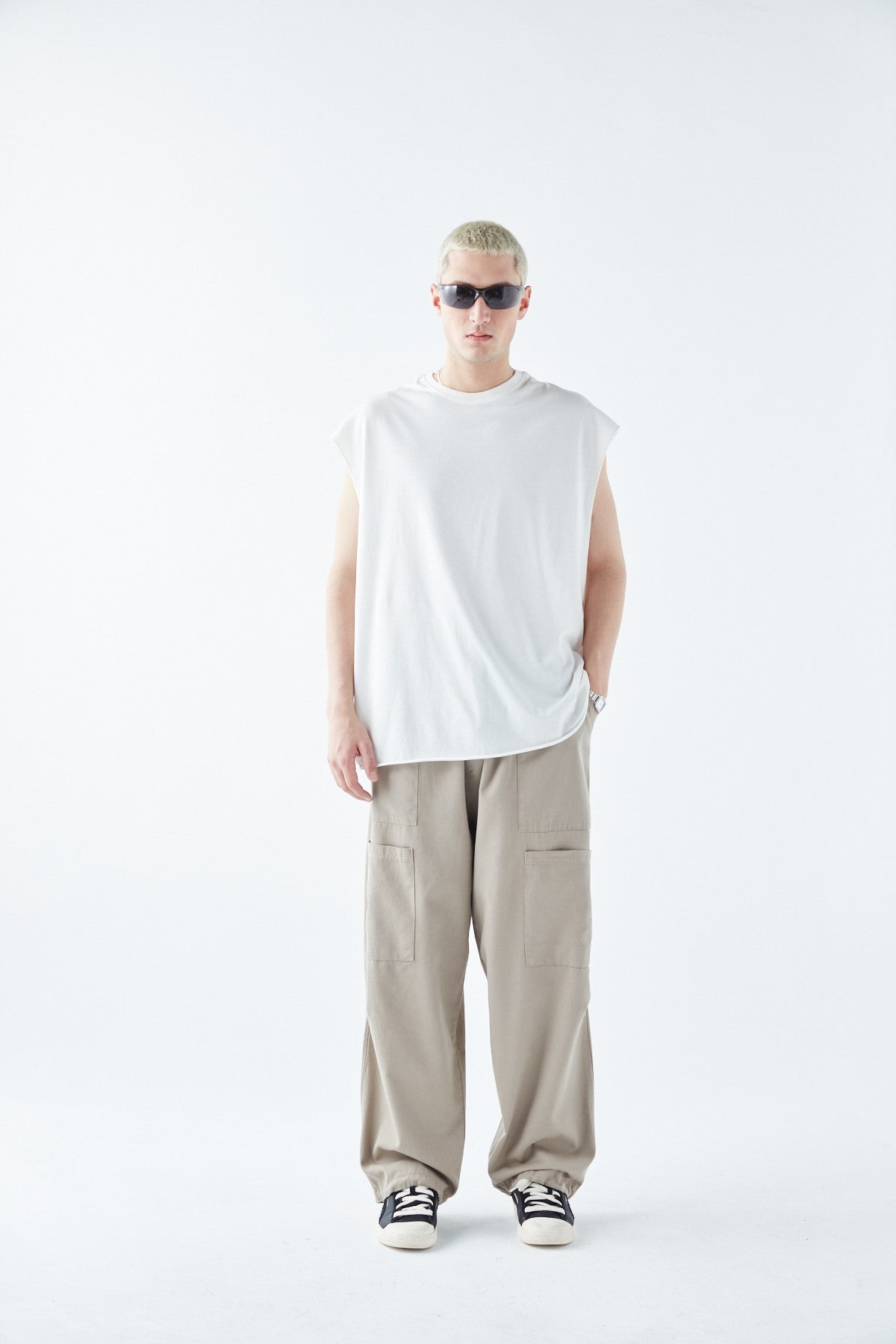 Baggy Linen Pants with Side Pocket Detail