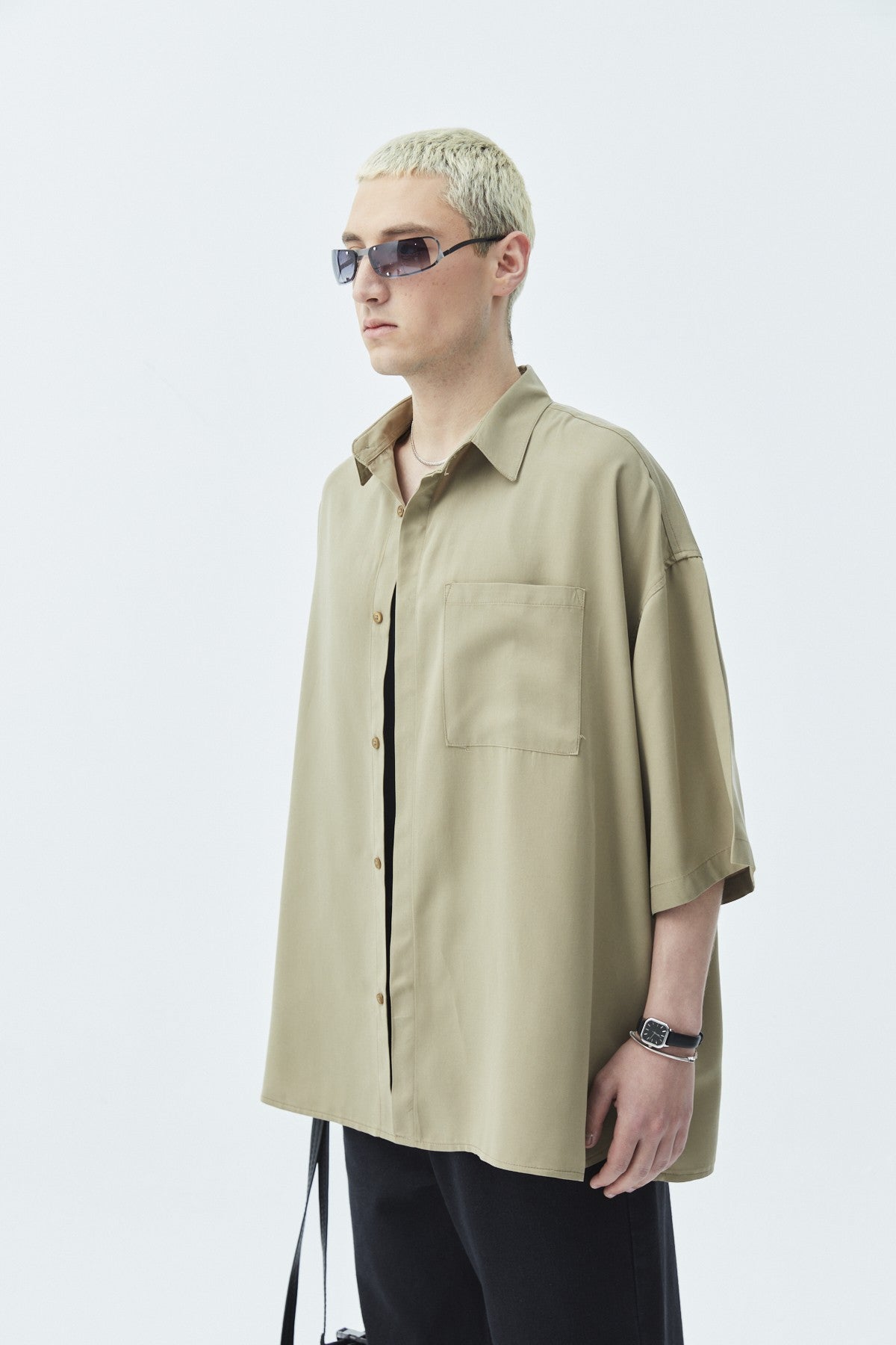 Oversized Short-Sleeve Linen Shirt with One Pocket