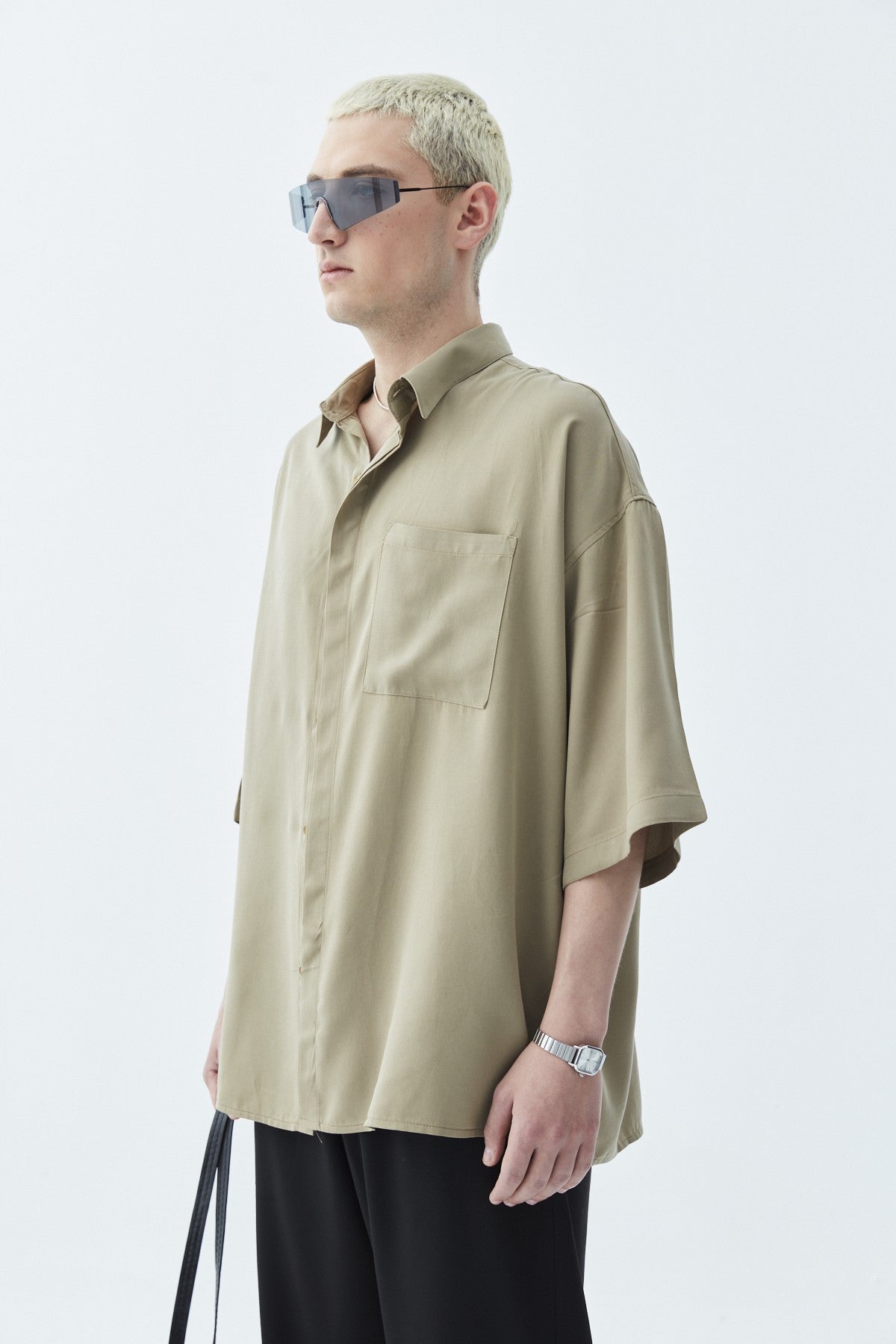 Oversized Short-Sleeve Linen Shirt with One Pocket