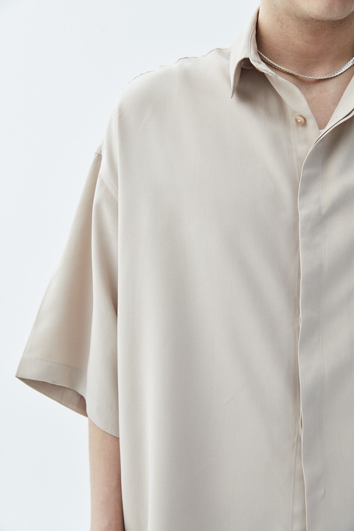Oversized Short-Sleeve Linen Shirt with One Pocket