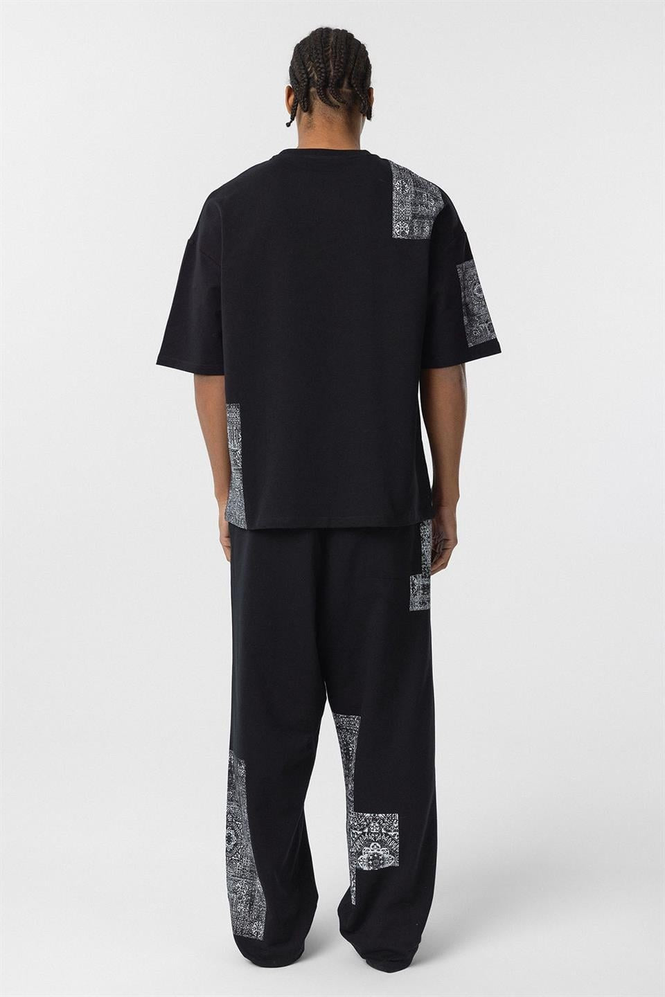 Oversized Sweatsuit Set with Ethnic Patterns
