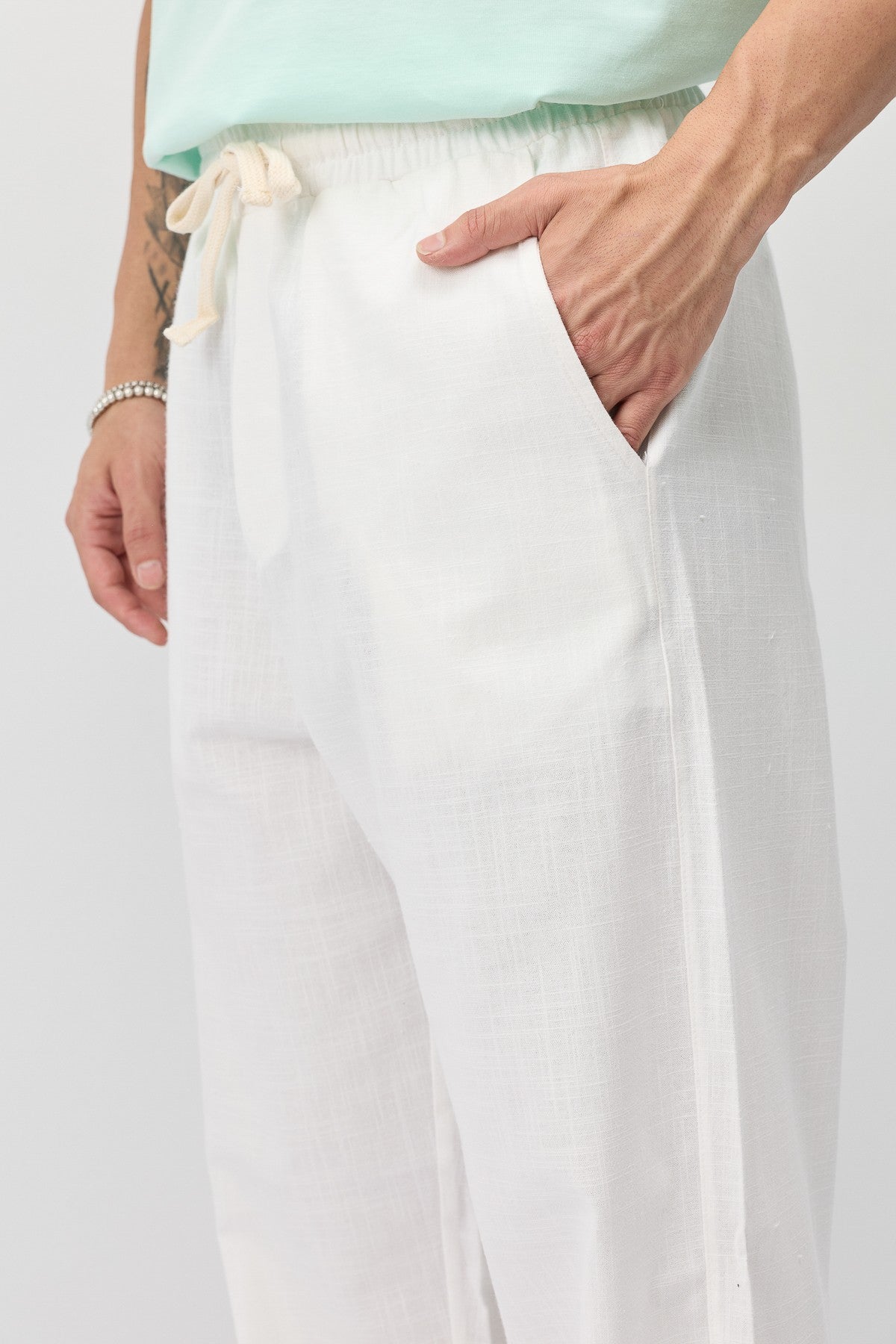 Lace-Up Baggy-Fit Linen Pants
