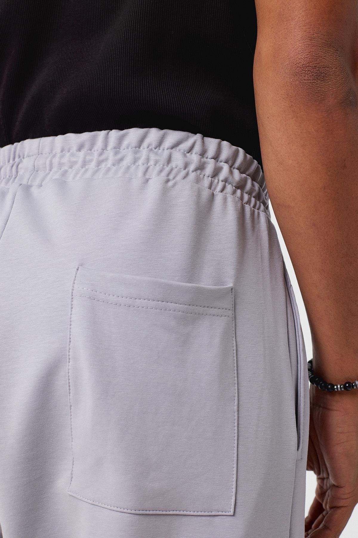 Basic Elastic-Waist Sweatpants