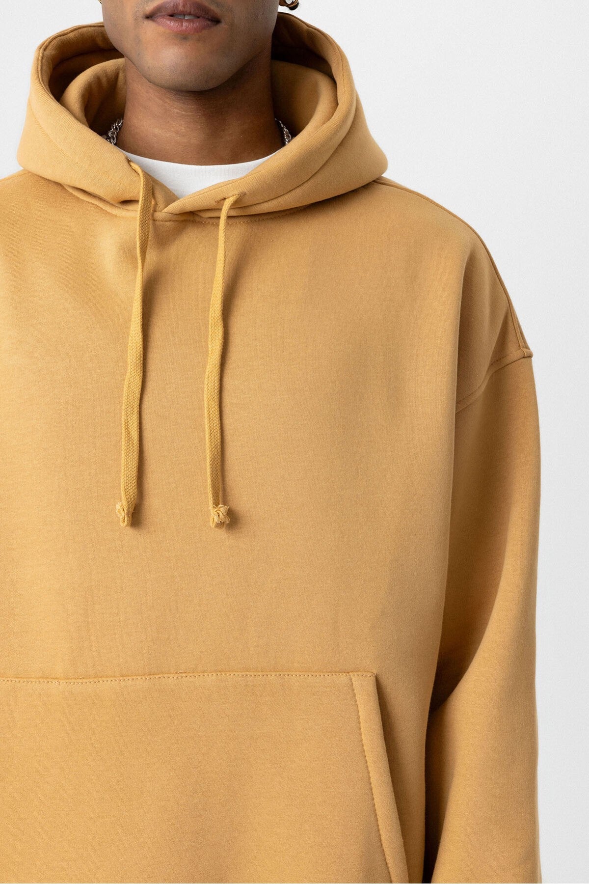 Basic Oversized Hooded Sweatshirt with Pockets