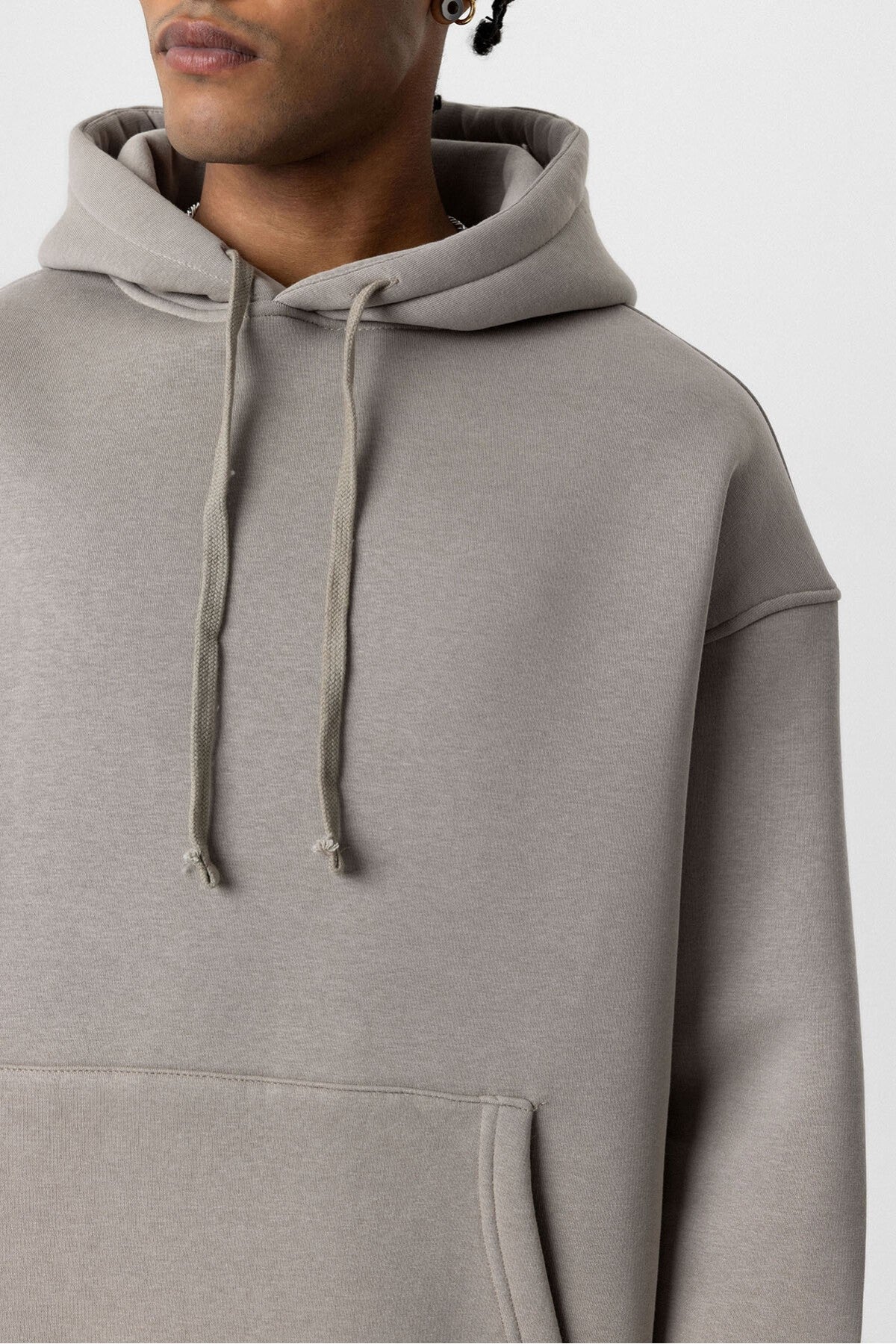 Basic Oversized Hooded Sweatshirt with Pockets