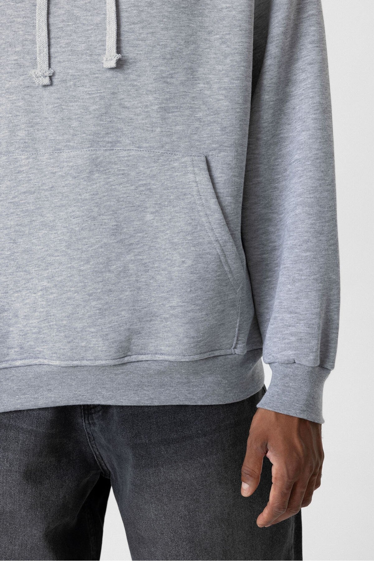 Basic Oversized Hooded Sweatshirt with Pockets