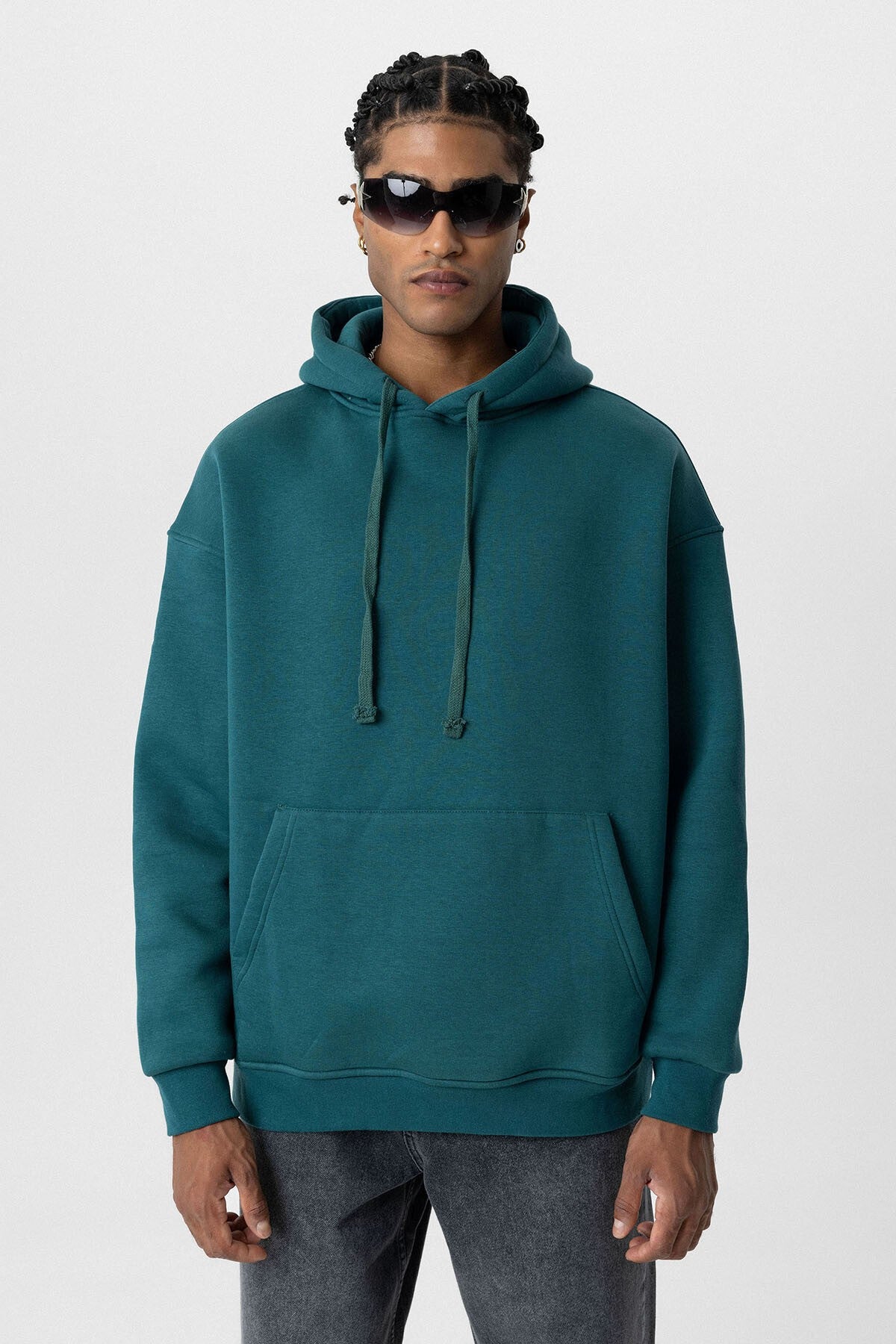 Basic Oversized Hooded Sweatshirt with Pockets