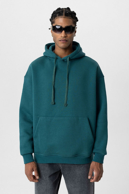 Basic Oversized Hooded Sweatshirt with Pockets