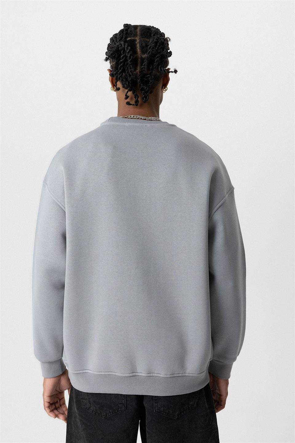 Basic Oversized Crew-Neck Sweatshirt