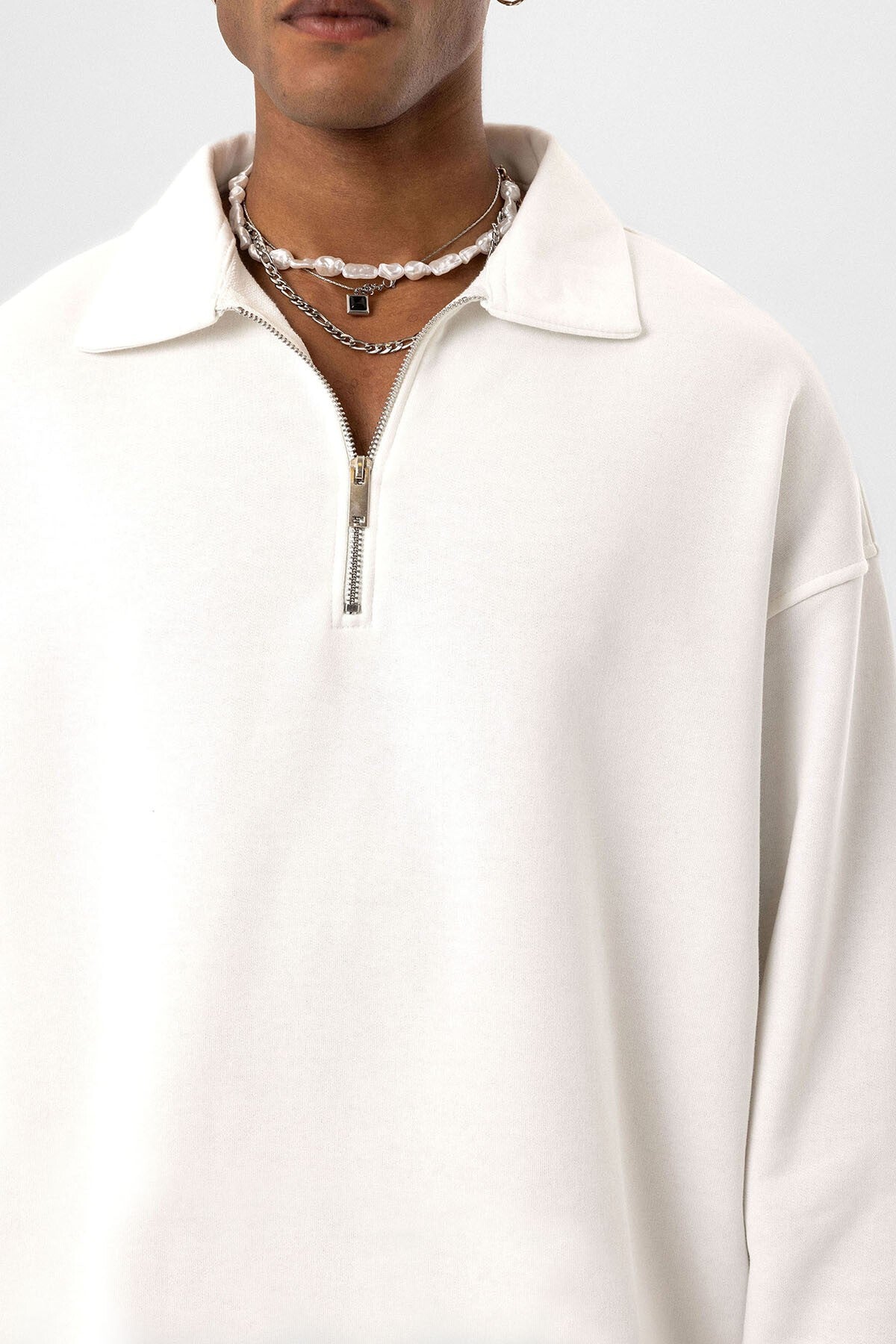 Basic Polo Neck Sweatshirt with Zipper Detail