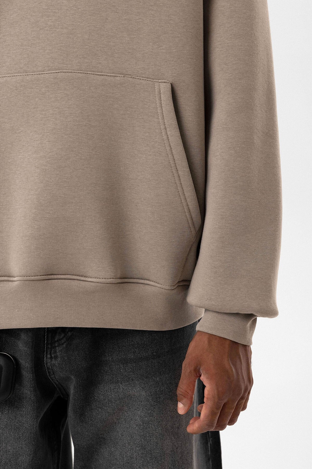 Basic Oversized Hooded Sweatshirt with Zipper Detail