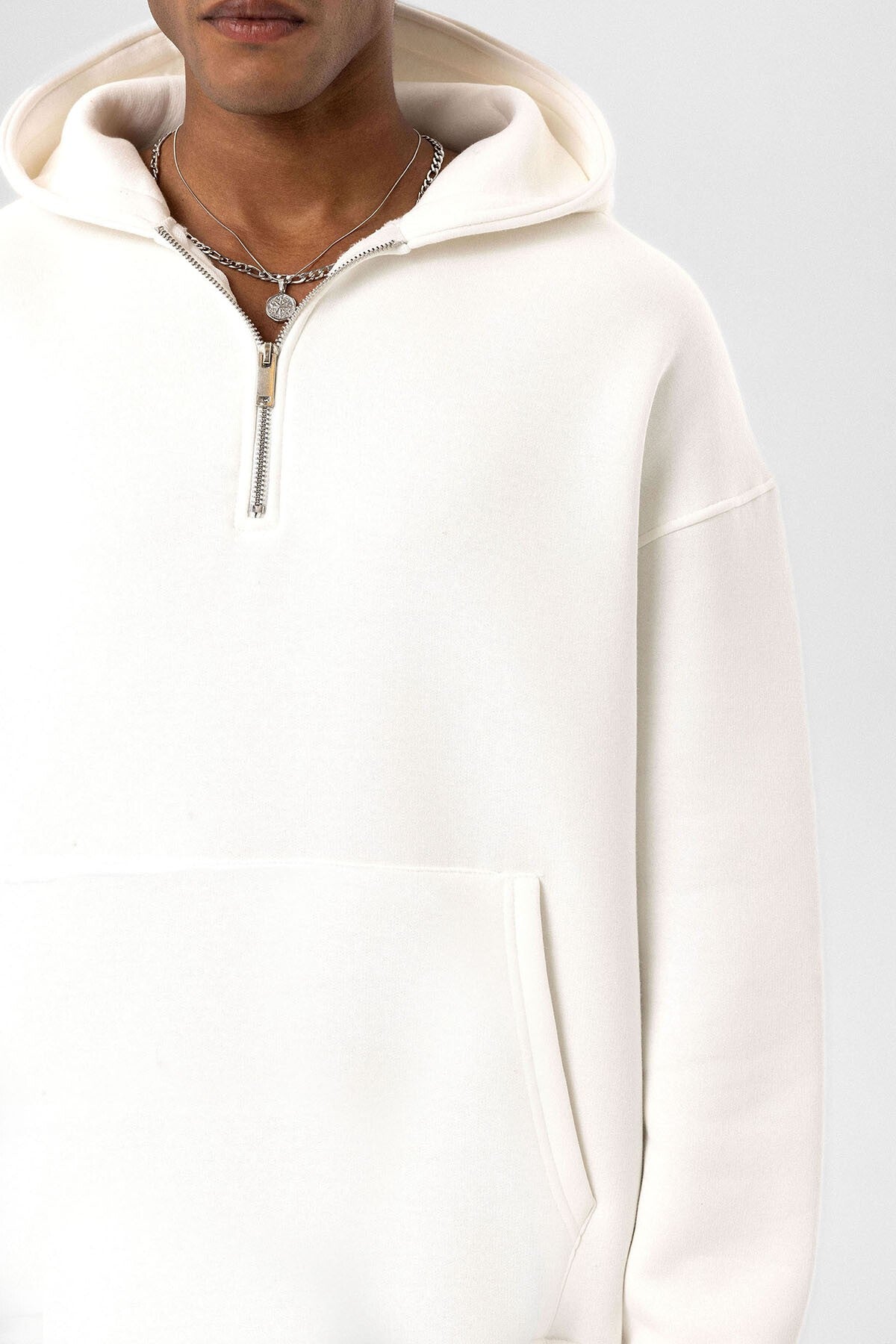 Basic Oversized Hooded Sweatshirt with Zipper Detail
