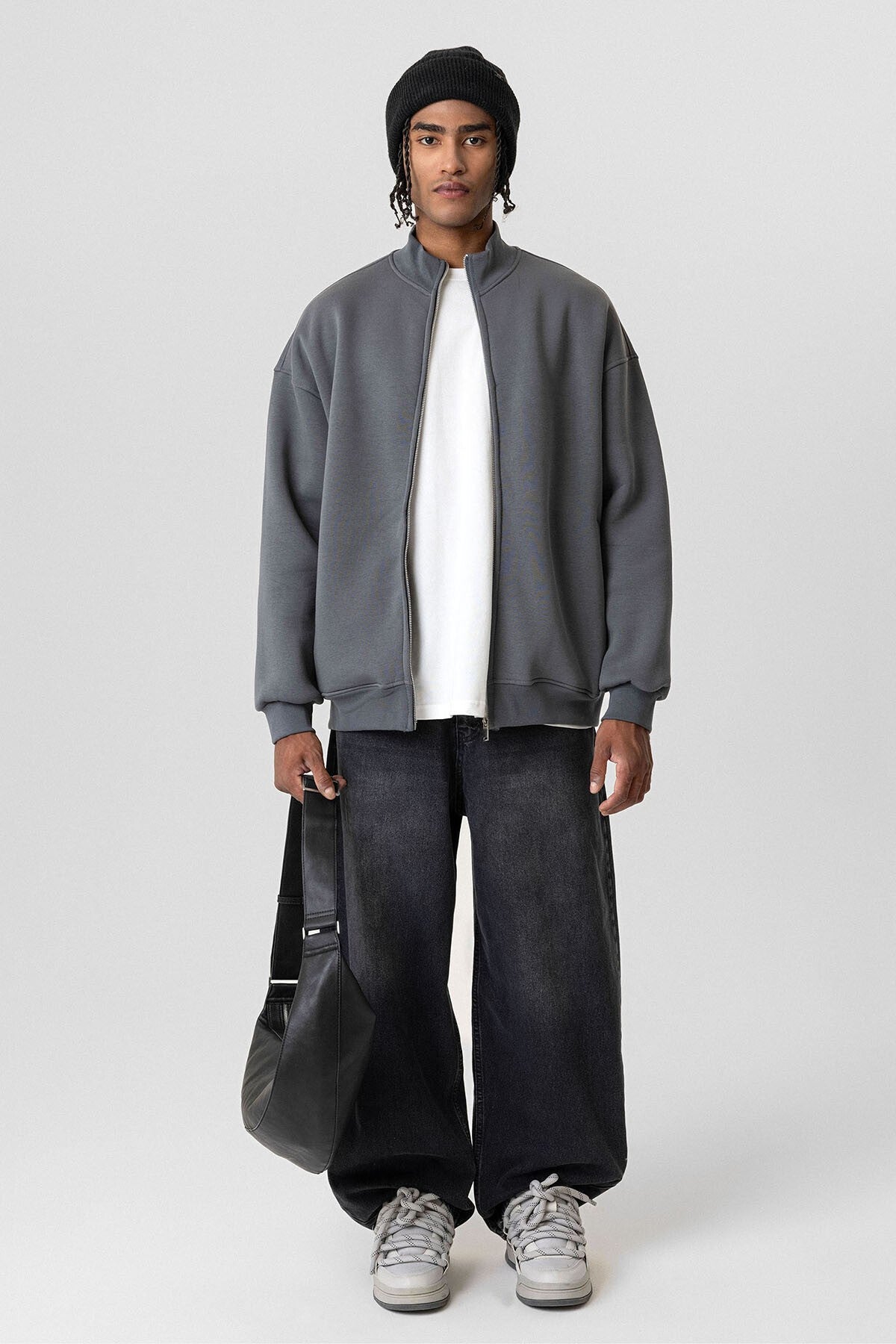 Basic Oversized Sweatshirt with Zipper
