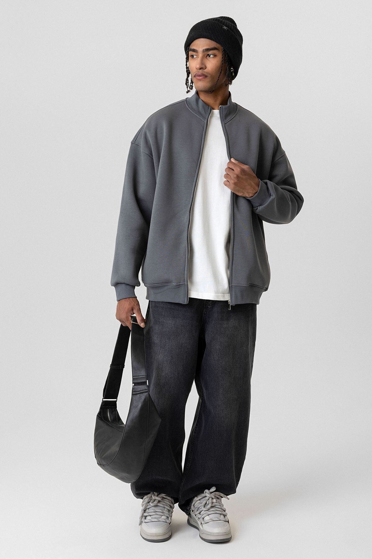 Basic Oversized Sweatshirt with Zipper