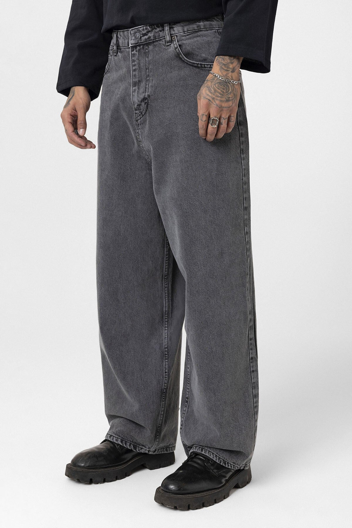 Super Baggy Fit Jeans