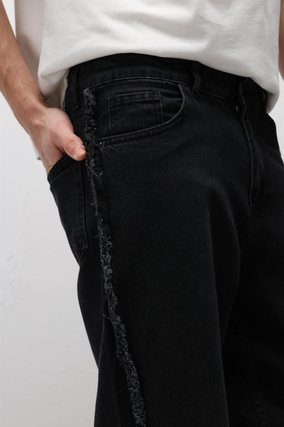 Baggy Jeans with Side Seam Details