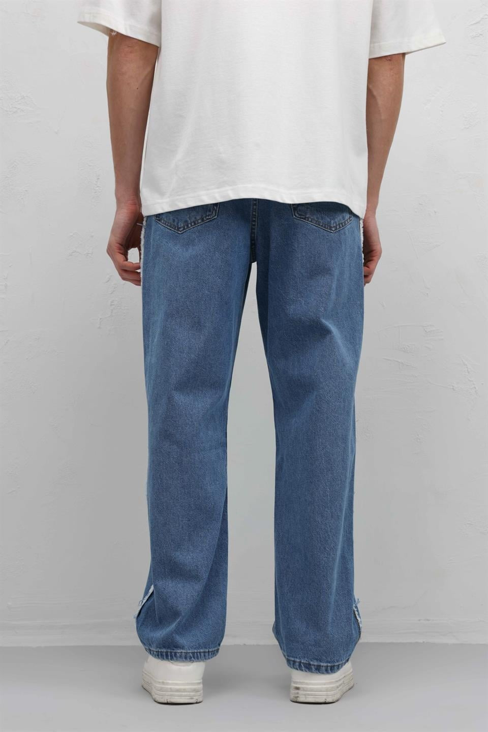 Baggy Jeans with Side Seam Details