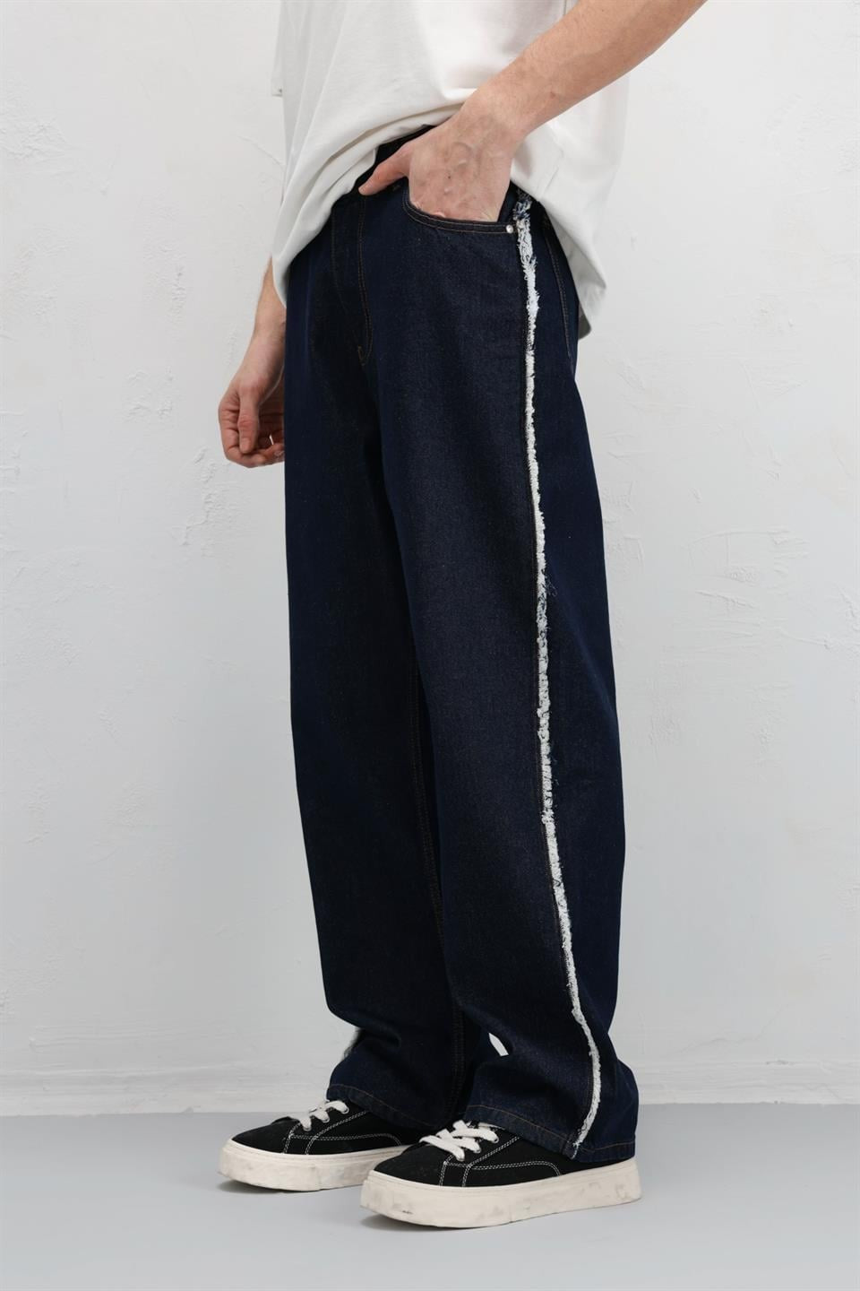 Baggy Jeans with Side Seam Details