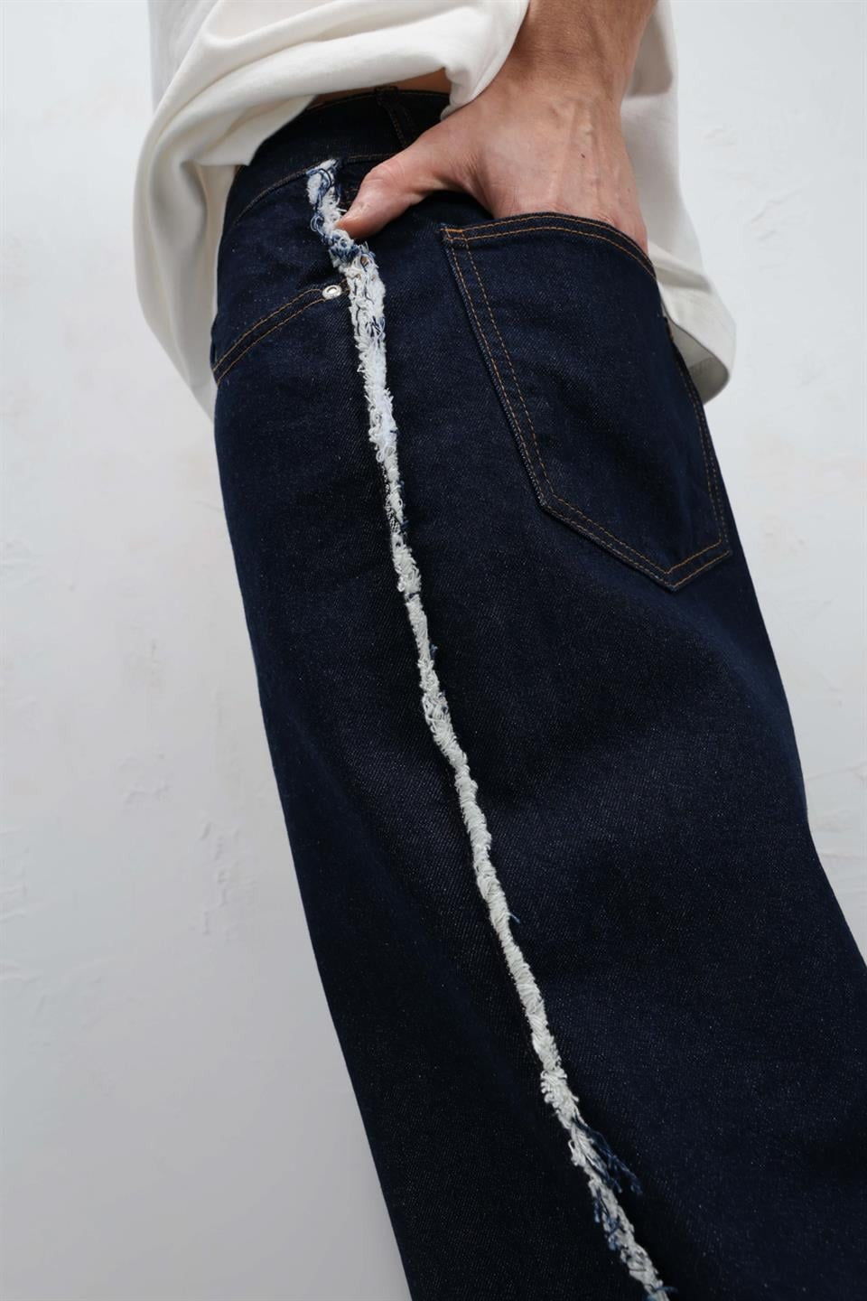 Baggy Jeans with Side Seam Details