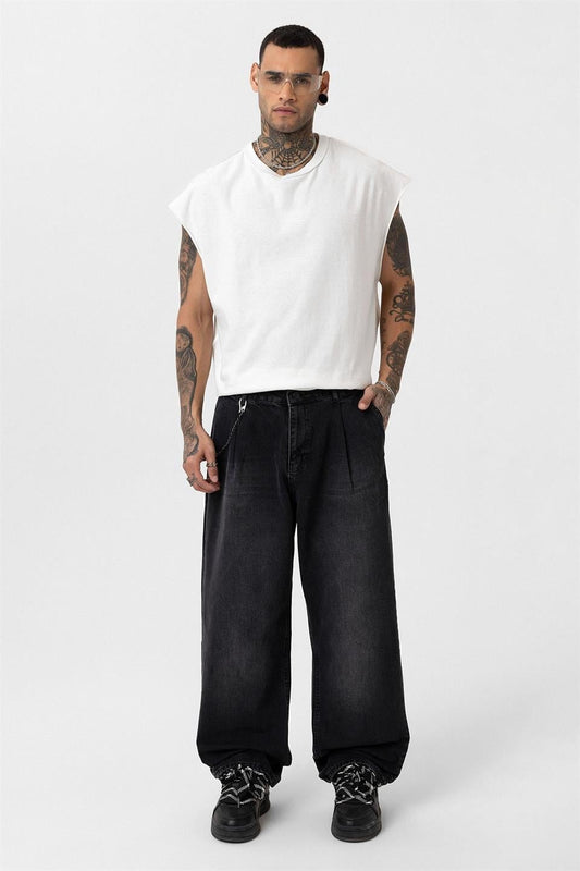 Pleated Baggy Jeans with Chain Accents